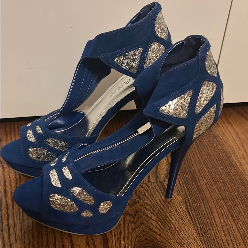 Liliana Blue and Silver Platform Stiletto Pumps Size 9 New without Tags